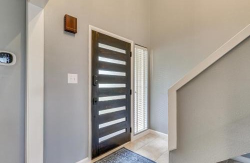 Point Venture House | Modern Point Venture Vacation Rental w/Deck!