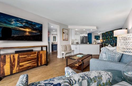 Kihei House | Modern & Polished Oceanfront Vistas