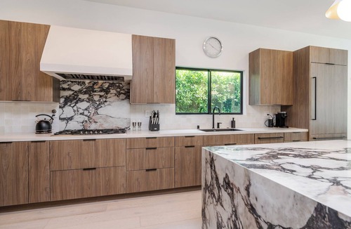 Valley Village Villa | Modern Poolside Paradise in Sherman Oaks