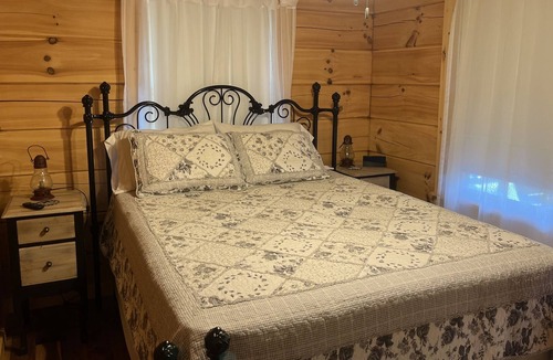 Dunlap Cabin | Modern, Private Cabin on the Sequatchie River, float, kayak, fish, play, relax!