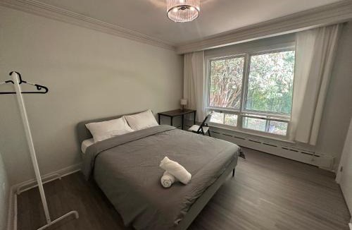Bayview Village Apartment | Modern Private Room with Bessarion Subway North York