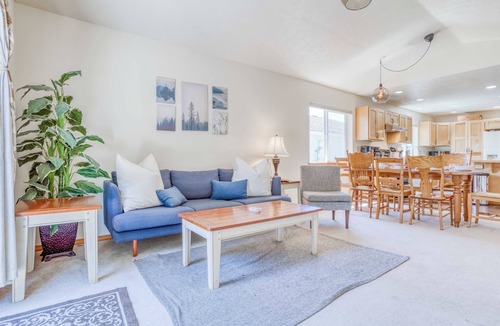 Nehalem House | Modern, Private Single-Level Home with Hot Tub Near Manzanita and the Beach!