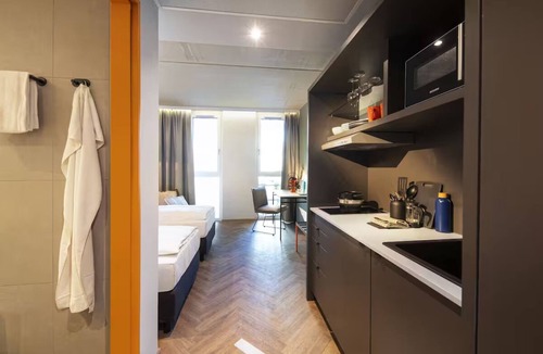 Waiblingen Hotel | Modern, Quiet Room for Couples or Solo Travelers – Close to Waiblingen Old Town