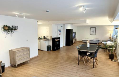 Obergiesing - Fasangarten Apartment | Modern Quiet Studio Central Munich