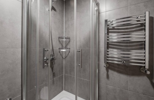 Mahmutbey Apartment | Modern Residence Studio Flat w Balcony in Bagcilar