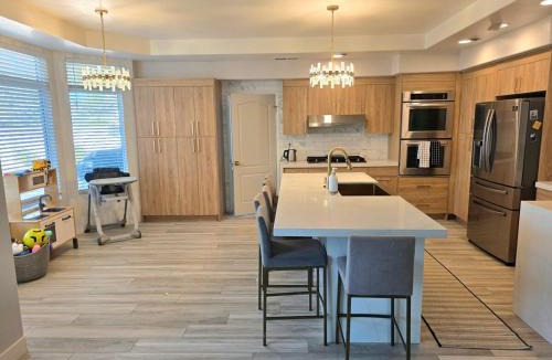 Kit Carson House | Modern Residence with Mountain Views