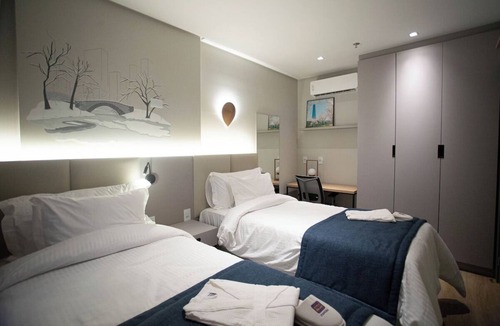 Itapema Hotel | Modern Room Perfect for Relaxation by the Sea - Near Navegantes Airport