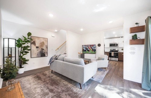 Northgate House | Modern Roosevelt Retreat
