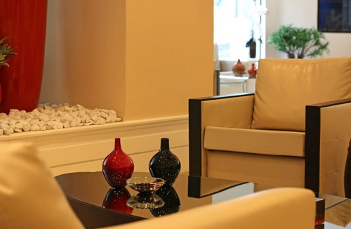 Sao Paulo Hotel | Modern São Paulo Adventure w/Pool and Gym | 5.2mi to Liberdade District