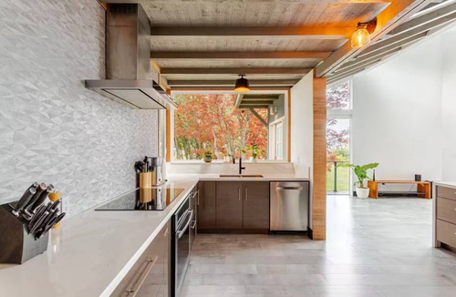 Glen Ellen House | Modern Sanctuary with Stunning Valley Views
