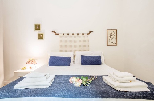 Sant' Ambrogio Apartment | Modern Santa Croce, modern and graceful apartment in the district of Santa Croce