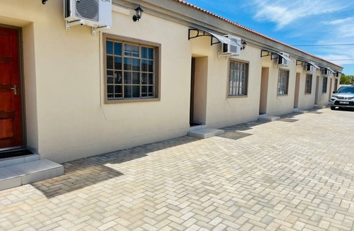 Palapye Apartment | Modern, Secure & Spotless Apartment in Palapye