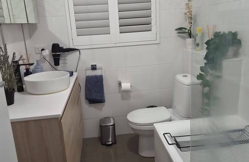 Semaphore Apartment | Modern Semaphore Vibe - Close to the Coast
