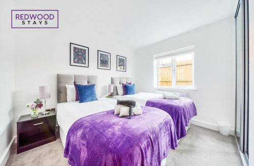 Basingstoke Apartment | Modern Serviced Apartments For Contractors & Families with Free Parking, WiFi & Netflix By Redwood Stays