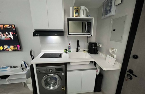 Zamalek Apartment | Modern Shared Studio in the Heart of Zamalek