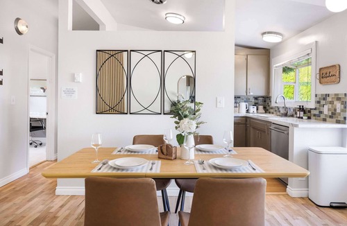 Shoreline Condo | Modern Single-Level 2BR | Easy Access & Office