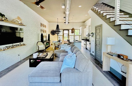 Murrells Inlet House | Modern & Sophisticated Townhouse within walking distance to The MarshWalk!