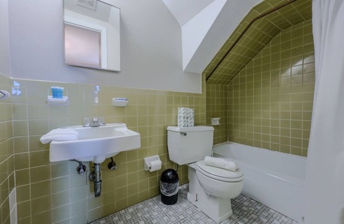 Prudential - St. Botolph Apartment | Modern South-End Studio Apt!