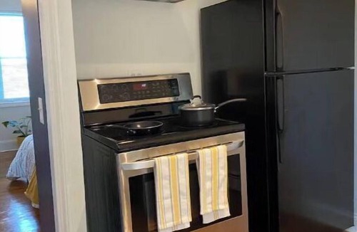 Federal Hill Apartment | Modern space off of DePasquale SQ in Little Italy