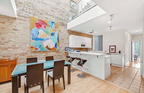 Garden District Apartment | Modern, Spacious 2 level in Downtown Historic Building - MAJOR INTERNATIONAL SPORTING EVENT Ready!