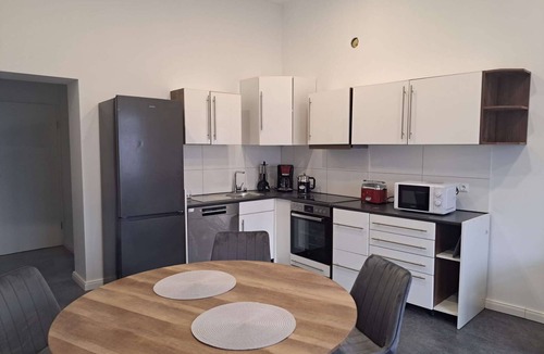 Solingen Apartment | Modern, spacious 2-room apartment - 85 m²