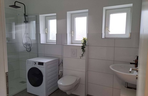 Solingen Apartment | Modern, spacious 2-room apartment - 85 m²