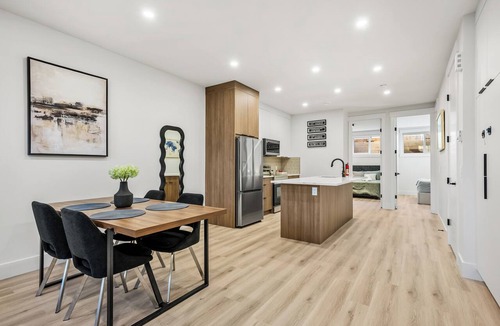 Glenbrook Apartment | Modern, spacious 2BR suite in Calgary, 13 min to downtown, private entrance