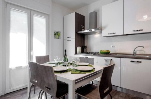 Central Station Apartment | Modern & Spacious 3-Bedroom Apartment Near Milan Central Station