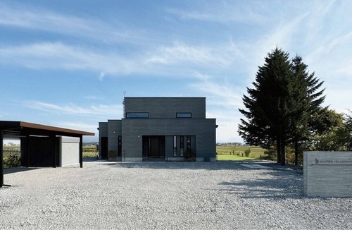 Higashikawa Villa | Modern spacious 3br private villa in Higashikawa [near Furano/Biei/Asahidake]