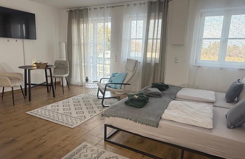 Neuching Apartment | modern & spacious Apartments CarHandling Campus -Nähe Therme Erding -Messe München -Arena -free parking -Netflix -W-LAN
