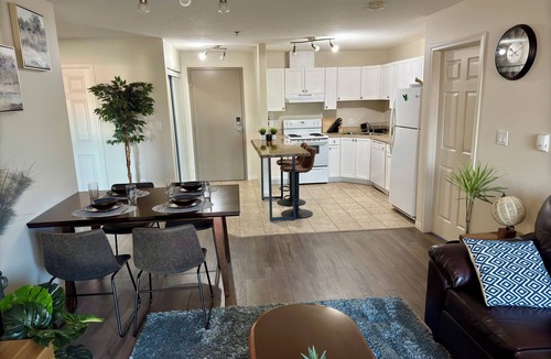 Grande Prairie Condo | Modern Spacious Condo-Style Apartment | Queen Bed | Prime Location