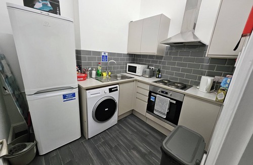 Walworth Apartment | Modern Spacious Flat 10 Minutes from Big Ben