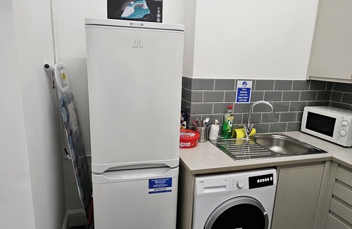 Walworth Apartment | Modern Spacious Flat 10 Minutes from Big Ben