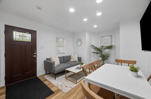 Bakerstown Apartment | Modern & Spacious Four Bedroom Apartment in Gibsonia, Pittsburgh, Unit 1