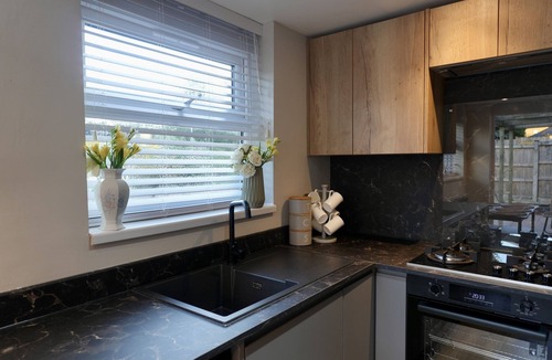 Oldham House | Modern, Spacious Home Near Manchester