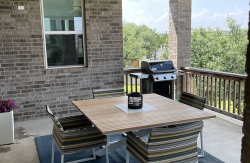 Highpointe House | Modern Spacious Living