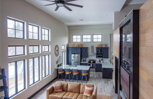 Douglas Condo | Modern, Spacious Loft in Douglas | Free Parking!