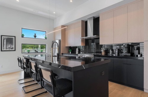 Oak Lawn House | Modern & Spacious~Rooftop View of Downtown Dallas