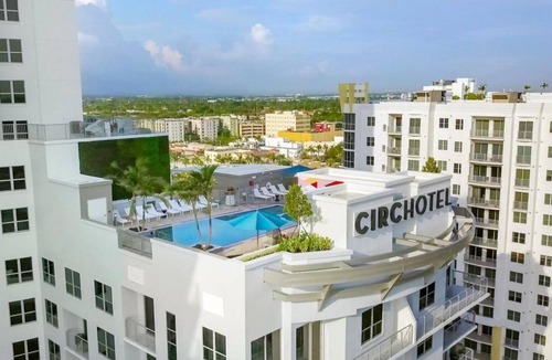 Downtown Hollywood Apartment | Modern Spacious Studio Balcony & Relaxing Vibes