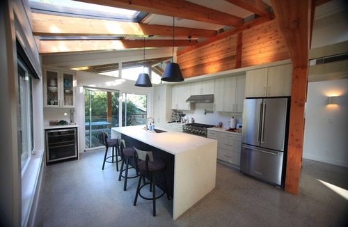Garibaldi Highlands House | Modern & spacious timber frame home, 3 bed, 5 bath. W/Sauna + Espresso