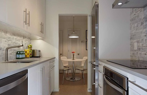 Deerfield Beach Apartment | Modern & Spacious Luxury Apartment – Steps to the Beach