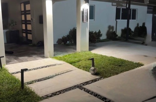 Pembroke Pines House | Modern Spacious Home Private Pool & Game Room Near Hard Rock & Beaches