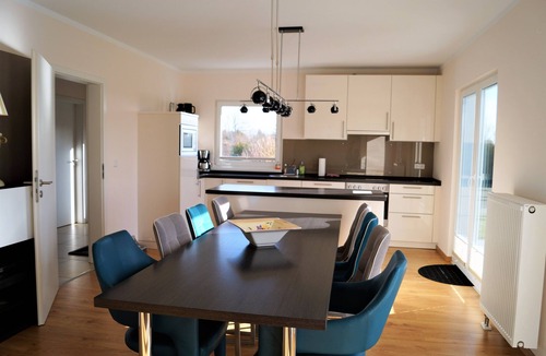 Dassow House | Modern, spacious vacation home - natural beach, space & tranquillity, fireplace