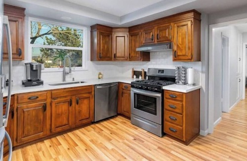 Spring Valley Villa | Modern Stay Getaway🧸 15 mins to Downtown/Beaches