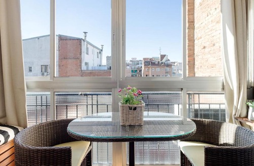 El Guinardo Apartment | Modern Studio 10mins to La Sagrada Familia