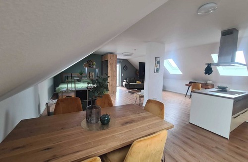 Schwedelbach Apartment | Modern studio/apartment