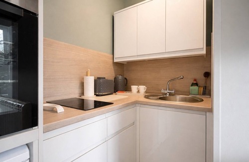 South Galson Apartment | Modern Studio Apartment