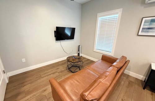 Central West End Apartment | Modern Studio Apartment in Heart of CWE