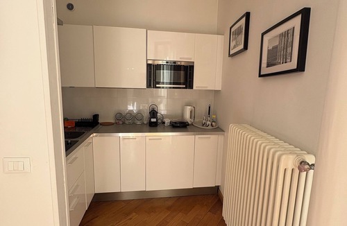 Cagnola Apartment | Modern studio apartment in Viale Certosa, Milan