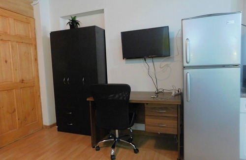 Ciudad Cariari Apartment | Modern Studio Apt King Bed Safe Area 10 min from airport